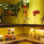 パティスリー アンド カフェ デリーモ - 焼菓子棚