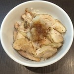 麺屋りゅう - 週替わり丼（鶏チャーシュー丼）