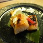 こんがりジュワっとジューシー！時しらず腹身塩焼き650円