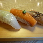 平目の昆布締め、薬味が絶妙な時しらず、しめ鯖