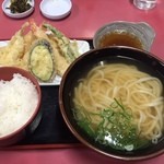 あずみうどん	 - てんぷらセット（麺大）