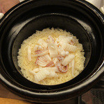 白 - 8】ご飯：信楽の中川さんの土鍋だそう(2016.5月)