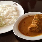 ゴングル - ゴングル(チキンカレー)