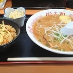 豚太郎 - 味噌ラーメン定食600円