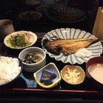 Gochisou Ya Ponta - 焼き魚定食850円也。