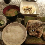 銀平 - 浜焼魚定食、1,100円。(税込み)　この日はアジかイサキ。イサキをチョイス。