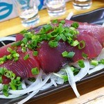 永楽食堂 - カツオ刺し