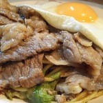 旨味処出端屋 - 黒毛和牛のアップです