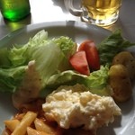 Saanga Grill  - ビュッフェでサラダなど