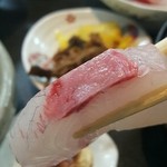 秀寿司 - カンパチ
