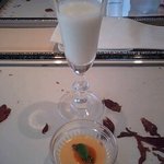 季節の蕪のドリンク、赤ピーマンのプリン