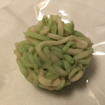 御菓子司 塩芳軒 - 緑風きんとん製（432円 粒餡）