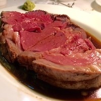 トラットリア グランボッカ - 出たよ、出ました、看板メニューのローストビーフ！