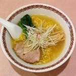ラーメン まるいし - 塩ラーメン（680円）