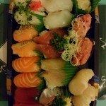 Sushi Douraku - □テイクアウト(2016年5月)10皿20貫　1400円(内税)□