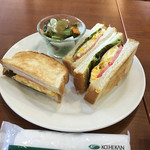 ミックスホットサンドランチセット　￥８２０　（２０１６．５．２７）