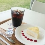 TAKAO 599CAFE - ケーキセットは650円。