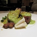 ピアチェボーレ - ラムロースのロースト　エストラゴンマスタードソース