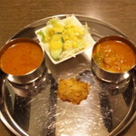 タージインドカレー - Ｂセット（４倍・チキン，野菜）