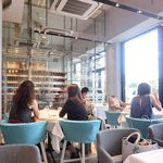 La Brianza - 店内のテーブル席の風景です