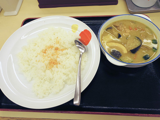 牛丼屋で 期間限定 のグリーンカレー By Pochi Pochi 松屋 鶯谷店 鶯谷 牛丼 食べログ