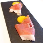 La Brianza - 無料サービス の生ハムとマンゴーソース