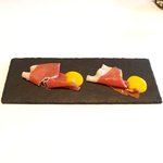 La Brianza - 無料サービス の生ハムとマンゴーソース