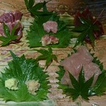 ひないや - 刺身盛合せ（ささみ、砂ギモの他にブレイン等の希少部位も）