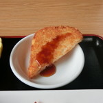 台湾料理 しん龍 - 味噌ナスランチの揚げ物