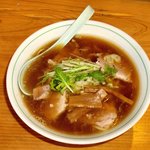 井の頭ナムチャイ - 平日ランチタイム専用メニュー『井の頭日和』。佐野ラーメンをベースにした独特の味わい。