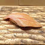 三谷 - あぶらおとしの炙り中トロ