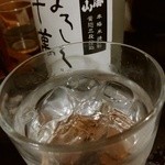 台湾家庭料理 めめ - 日本酒かと思いきや　　焼酎の八海山