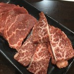 かがやき - カルビと赤身