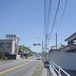 うどん 一福 - うどん一福までの800mほどの道のりをゆっくりと進んでいきます。