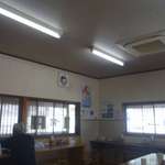 うどん 一福 - 今回うどん一福には昼前に足を運んだこともあって、店内はまだ空き空きです。