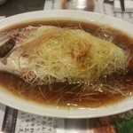 城北飯店 - 本日の鮮魚の姿蒸し 葱油の香り(本日の鮮魚は真鯛でした)