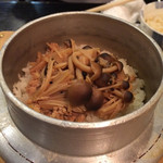 鳥辰 - きのこ釜飯