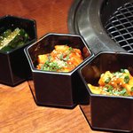 よろにく - キムチ盛り合わせ