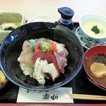 Kappou Sakaba Raku Do - 海鮮丼　1404円