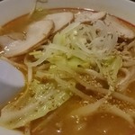 晴れる屋 - 味噌チャーシュー麺　6