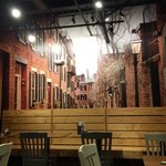 URBAN BISTRO - オシャレな壁