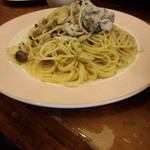 伊太利亜食堂 La・Amati - ランチ豚肉としめじのパスタ