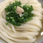 自家製さぬきうどんと肉 甚三 - かけ（冷）（アップ）