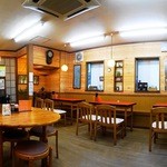 揚子江美術館 - 店内パノラマ