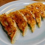 揚子江美術館 - ぎょうざ 450円(8%込)