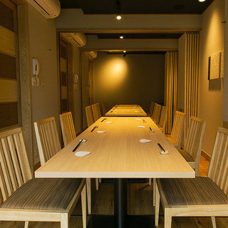 テーブル個室【16名様×1部屋】.6名様以上のご予約はお電話下さいませ。