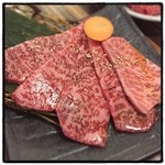 食彩和牛しげ吉 - 上カルビ。三角バラとタテバラかな？柔らかく旨味濃厚