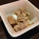 素晴らしきかな人生 - お通し　鶏ハラミのマリネ　280円