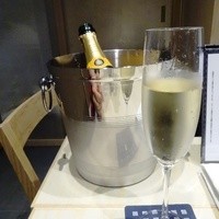 瓢嘻 六本木店 - シャンパン☆1/2ボトルで