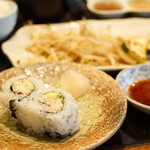 RESTAURANT SUNTORY - TEPPANYAKI SPECIAL LUNCH ($14.5) CALIFORNIA ROLL、GRILLED VEGETABLES、STEAMED RICE AND MISO SOUP